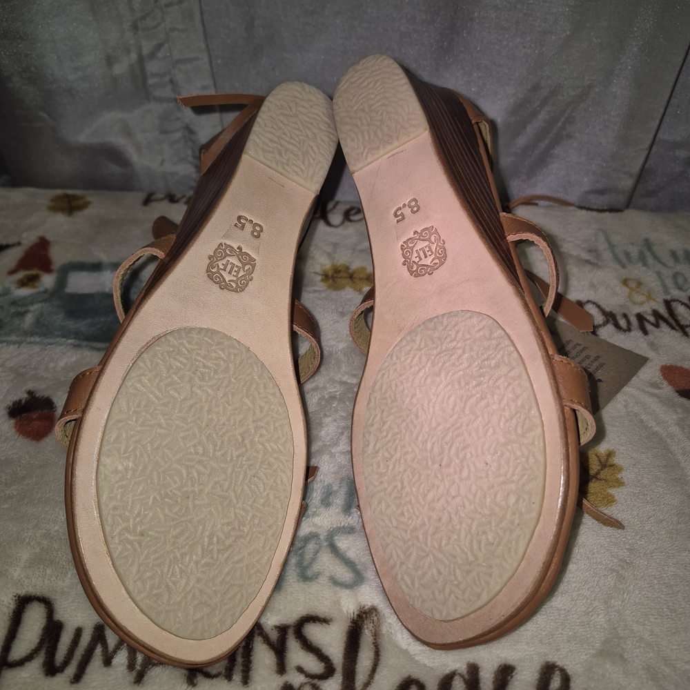 ELF Cognac Fringe Leather Wedge Sandals - Picture 4 of 8
